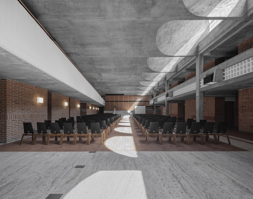 cusanus academy renovation by modusarchitects