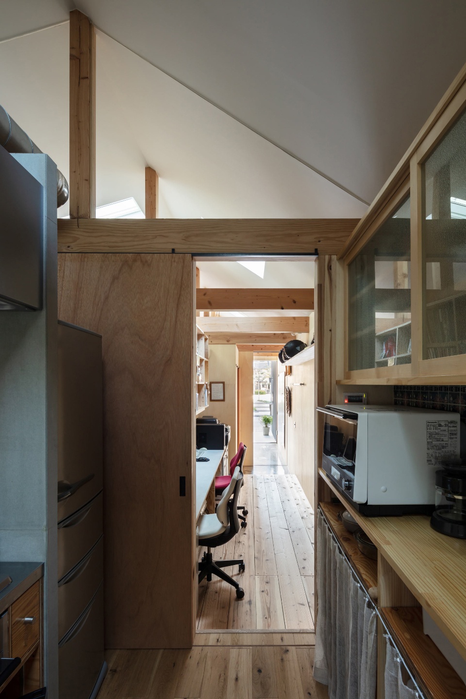 toolbox house by yyaa