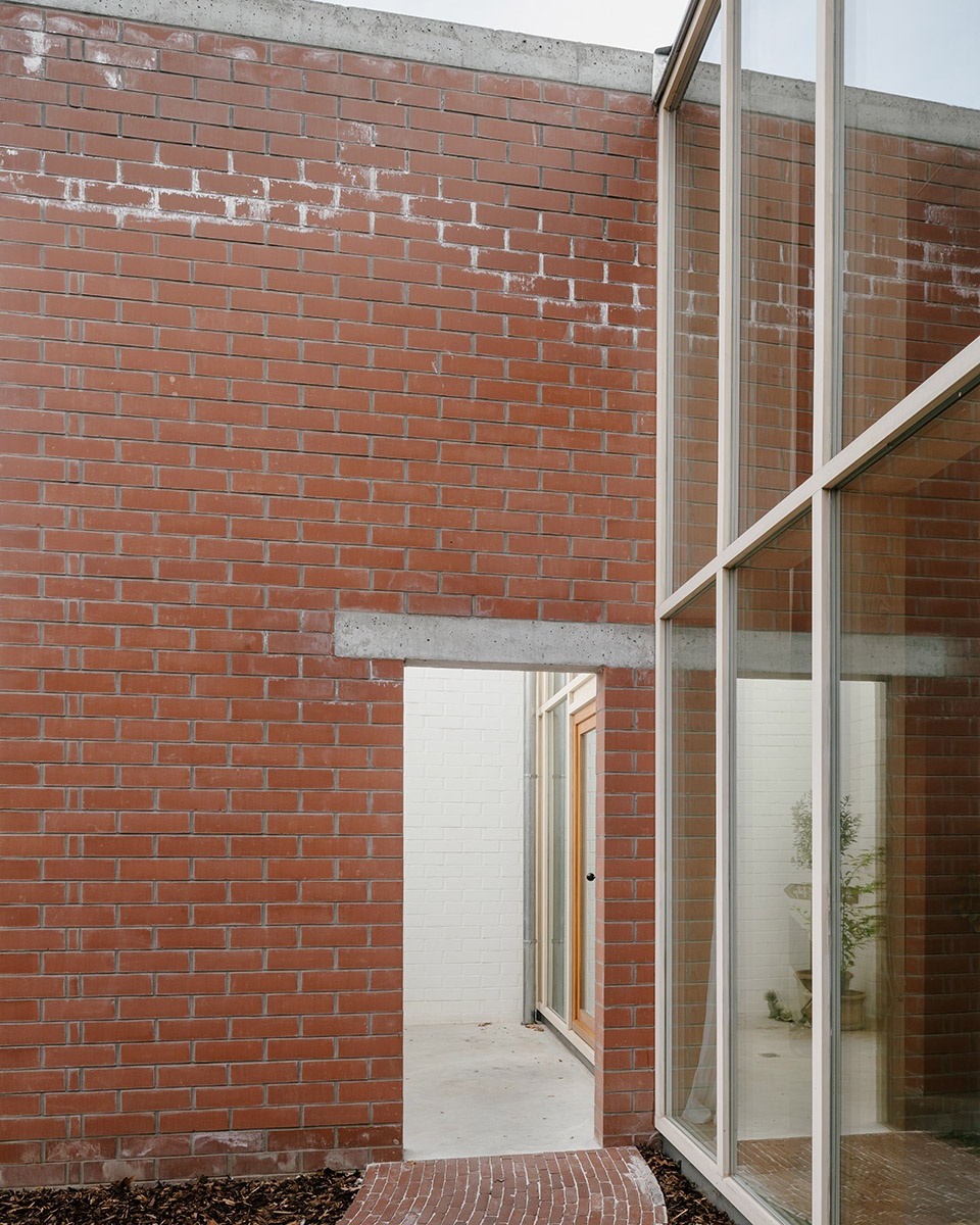 16 0590 fmM SINGLE FAMILY HOUSE by BLAF Architects