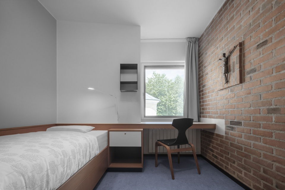 cusanus academy renovation by modusarchitects