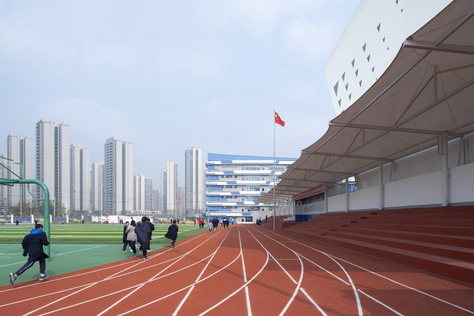 chengdu new century foreign language school china by zzhk architects
