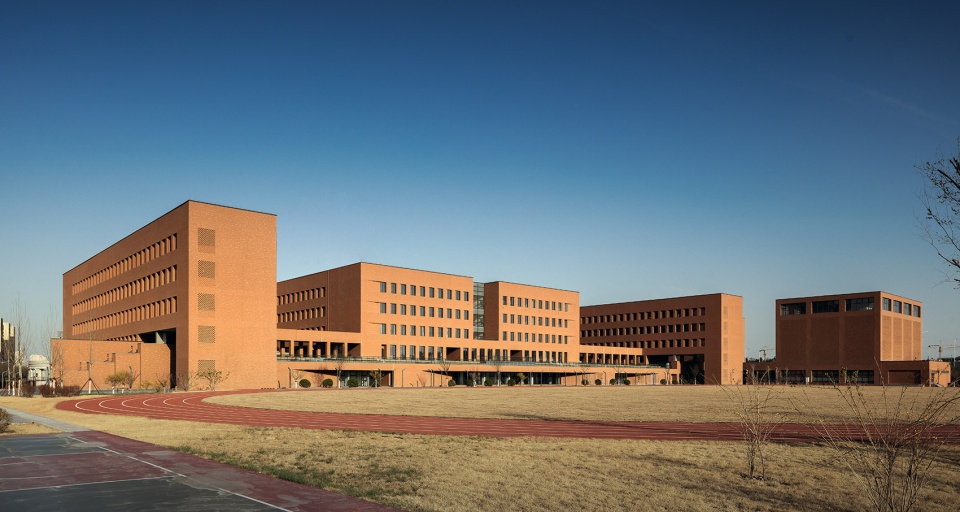 Tianjin Second Xinhua Middle School Tongji Architecture Design