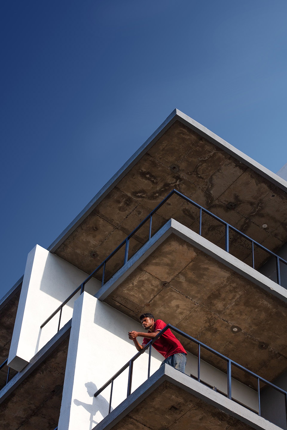 Flying Walls Hostel Dhulia Architecture Design Studio