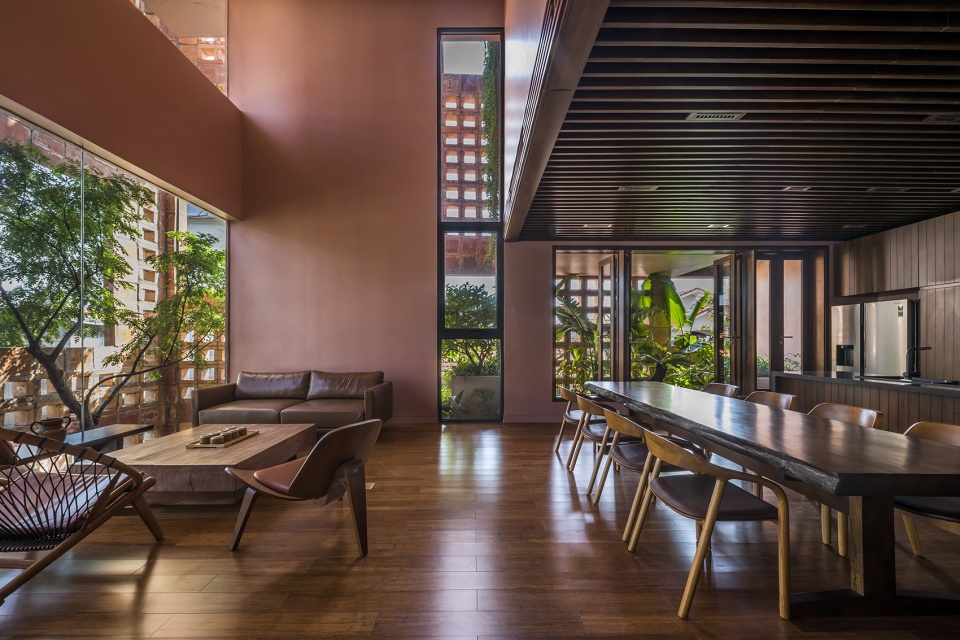 bat trang house vietnam by vtn architects