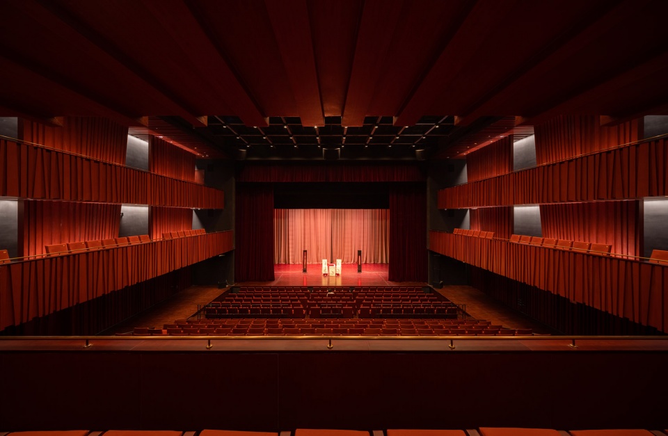a brief introduction about theater design