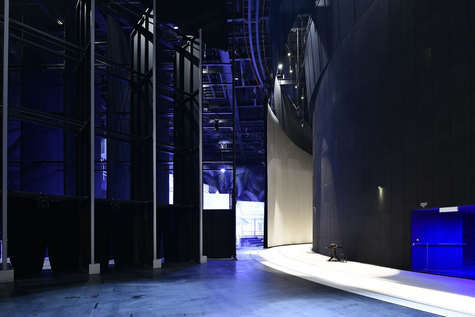 a brief introduction about theater design
