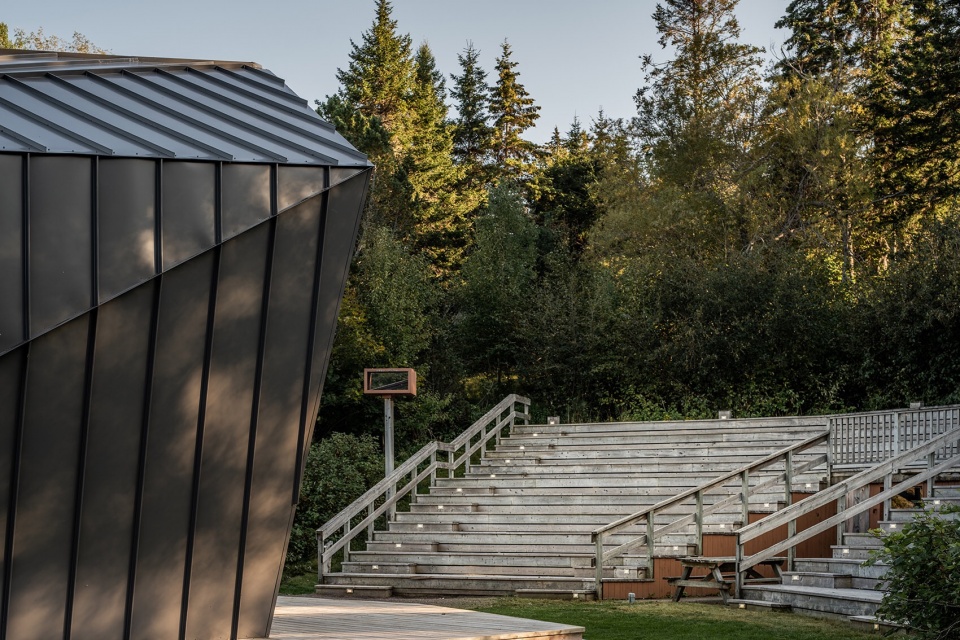 a brief introduction about theater design
