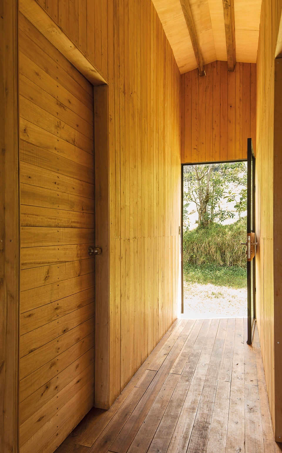 ocal house ecuador by jorge ramon giacometti