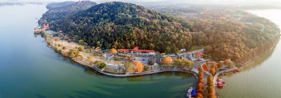 Moshan Park in Wuhan East Lake Greenway China by ATLAS