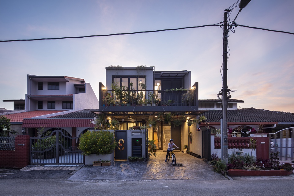 concrete jungle house by n o t architecture