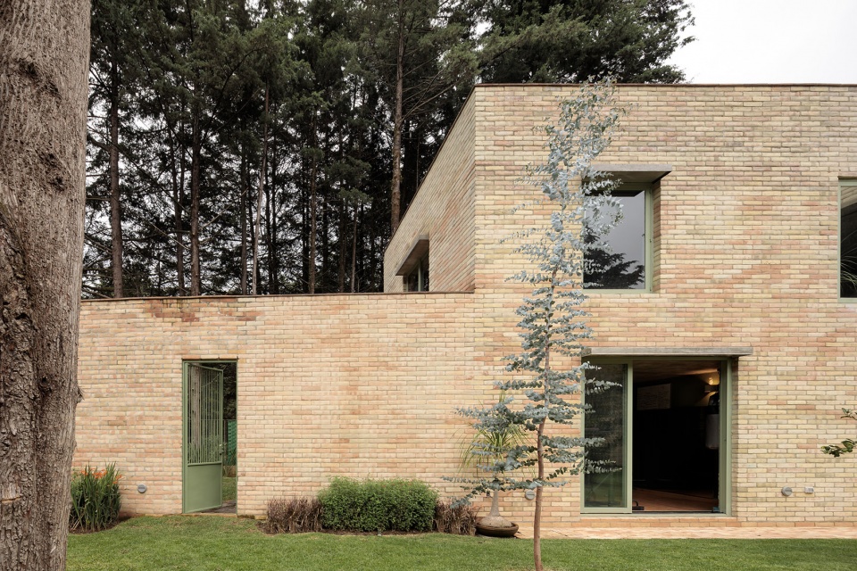 Forest House by LANZA Atelier