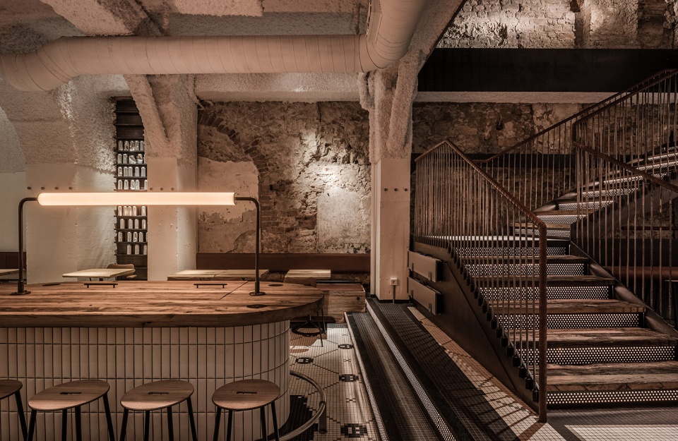 MAD Bars House by YOD design lab
