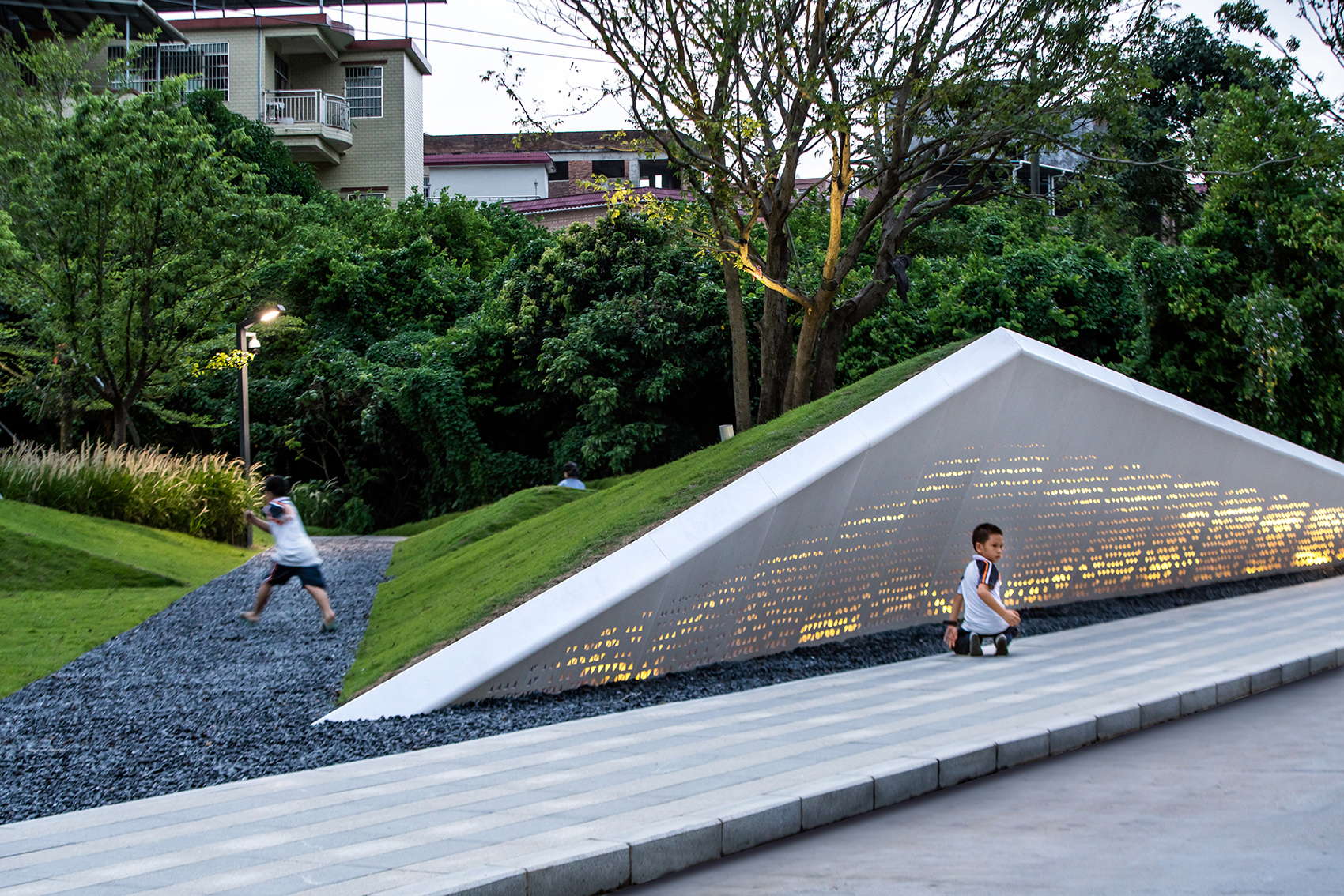 contract central for community of huangdeng china by upon design studio