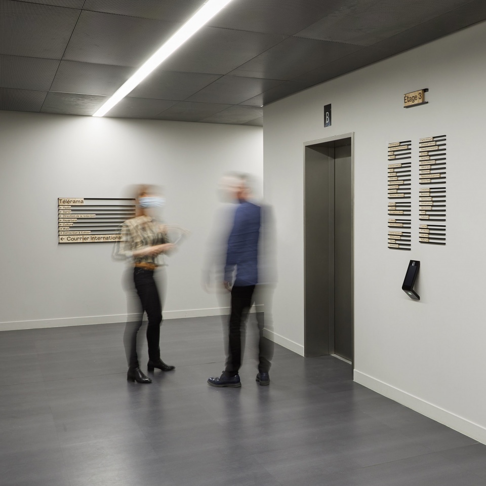 le monde group hq wayfinding snohetta
