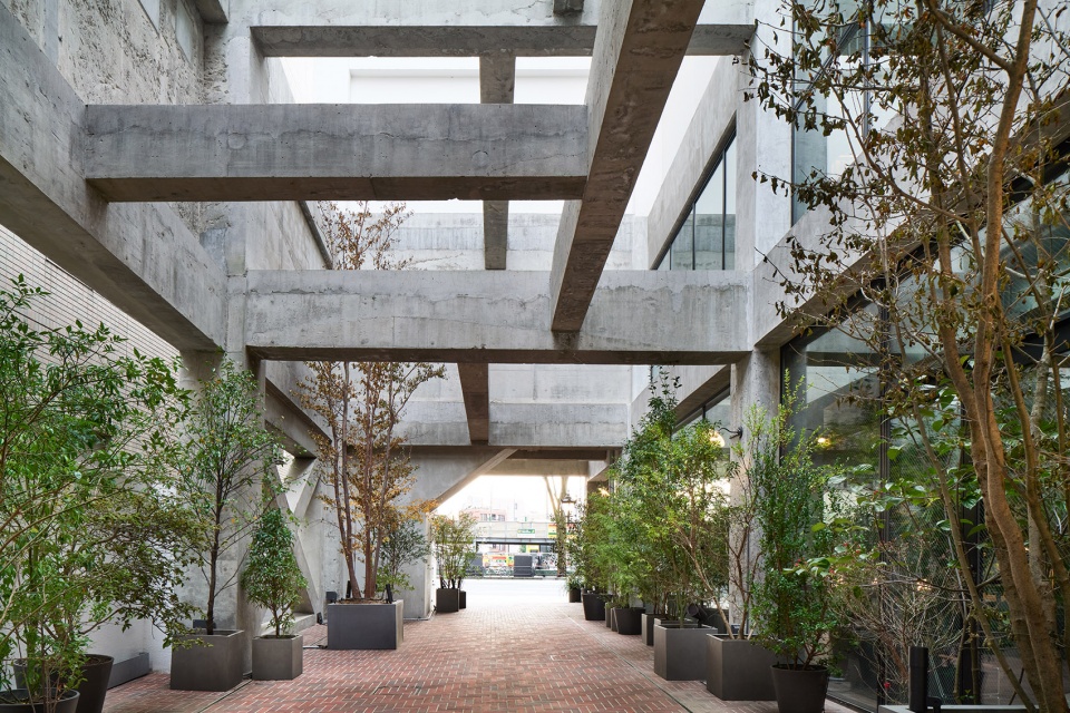 shiroiya hotel by sou fujimoto architects