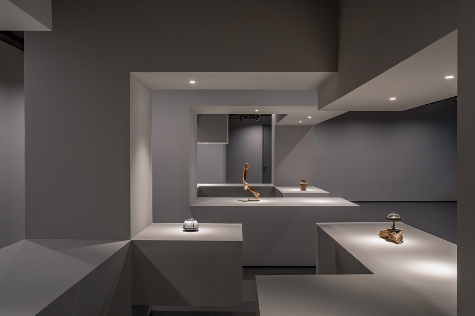 Folding gallery art Center China by BANDe Architects