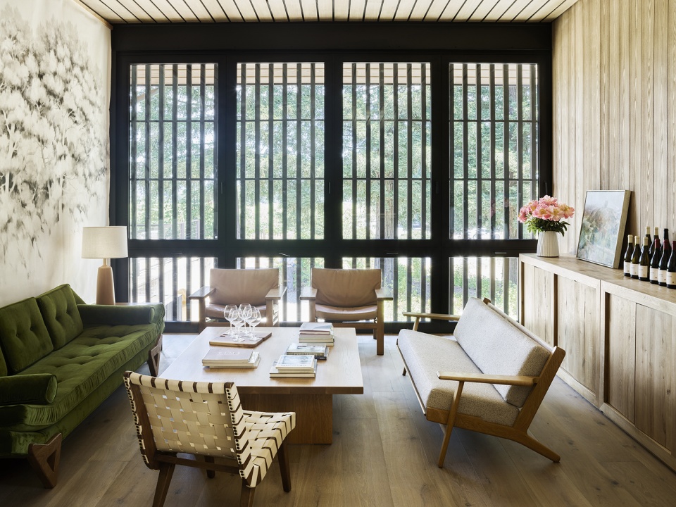 house of flowers by walker warner architects