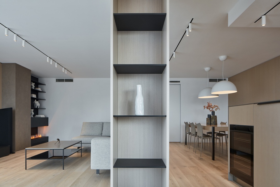 minimalist apartment by barbora leblova