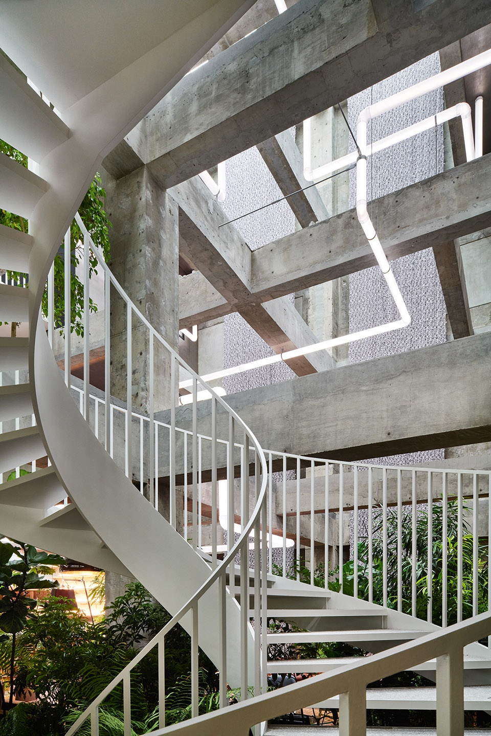 shiroiya hotel by sou fujimoto architects