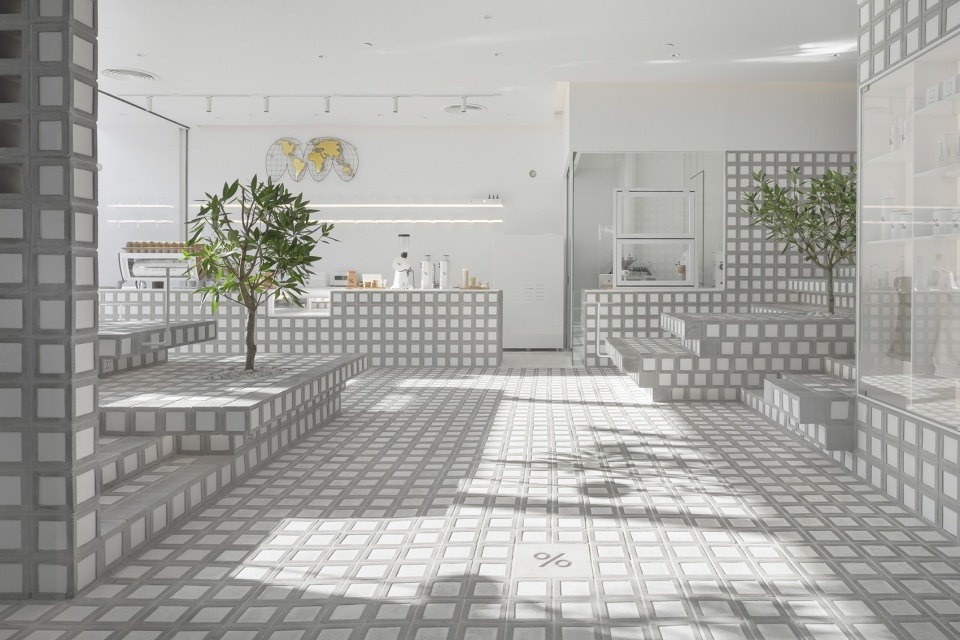 arabica store bangkok centralworld by studio precht