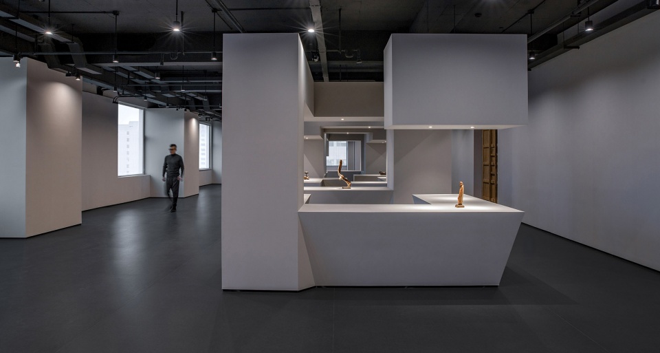 Folding gallery art Center China by BANDe Architects