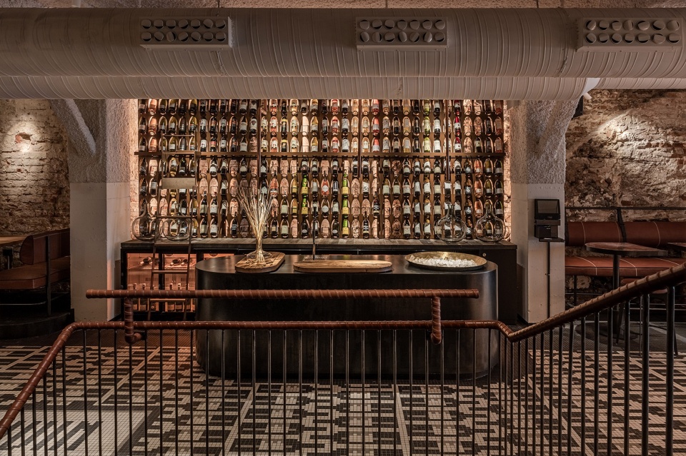 MAD Bars House by YOD design lab
