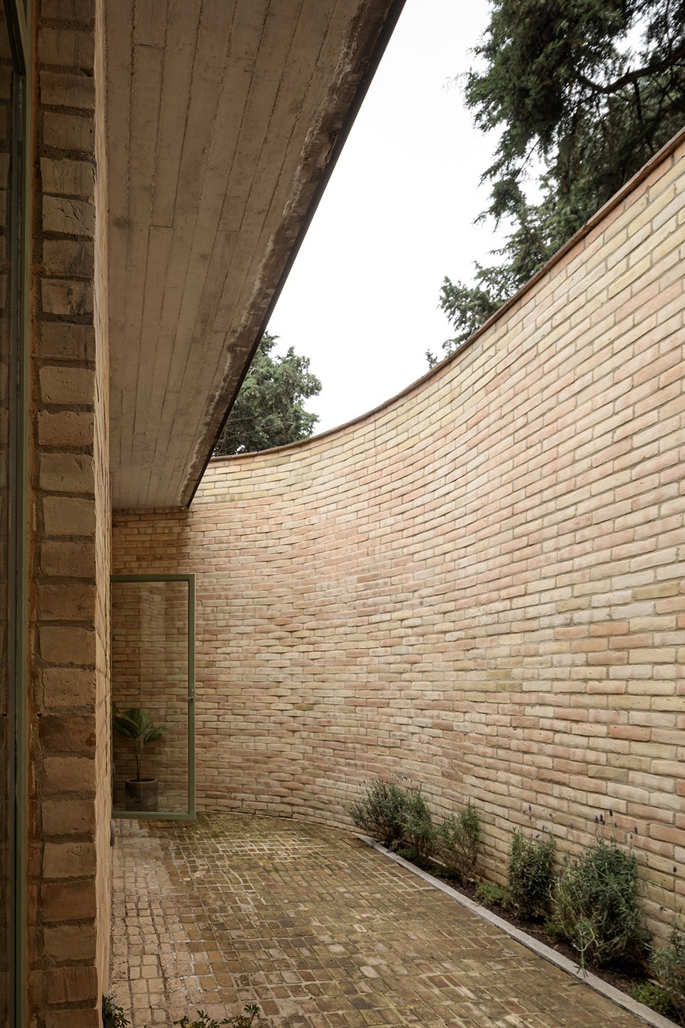Forest House by LANZA Atelier