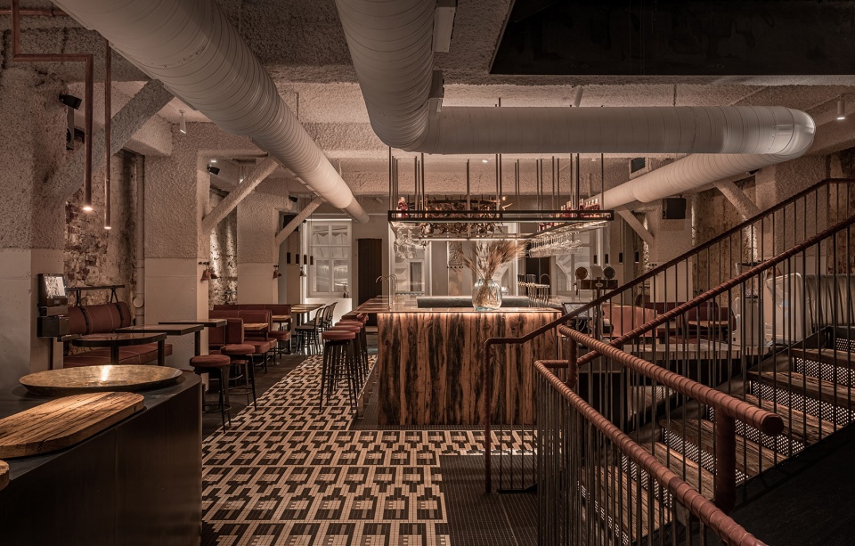 MAD Bars House by YOD design lab