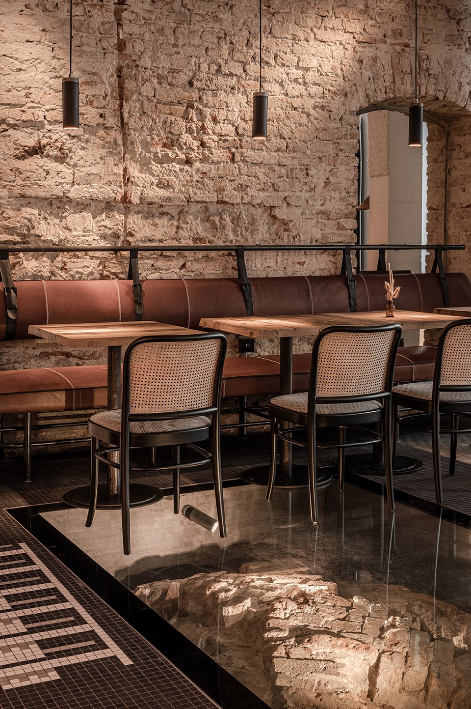 MAD Bars House by YOD design lab