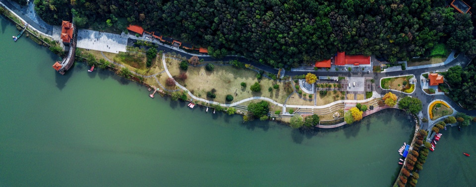 Moshan Park in Wuhan East Lake Greenway China by ATLAS