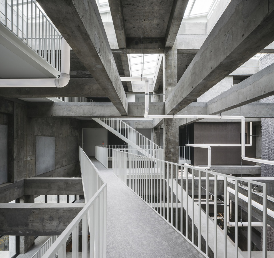 shiroiya hotel by sou fujimoto architects