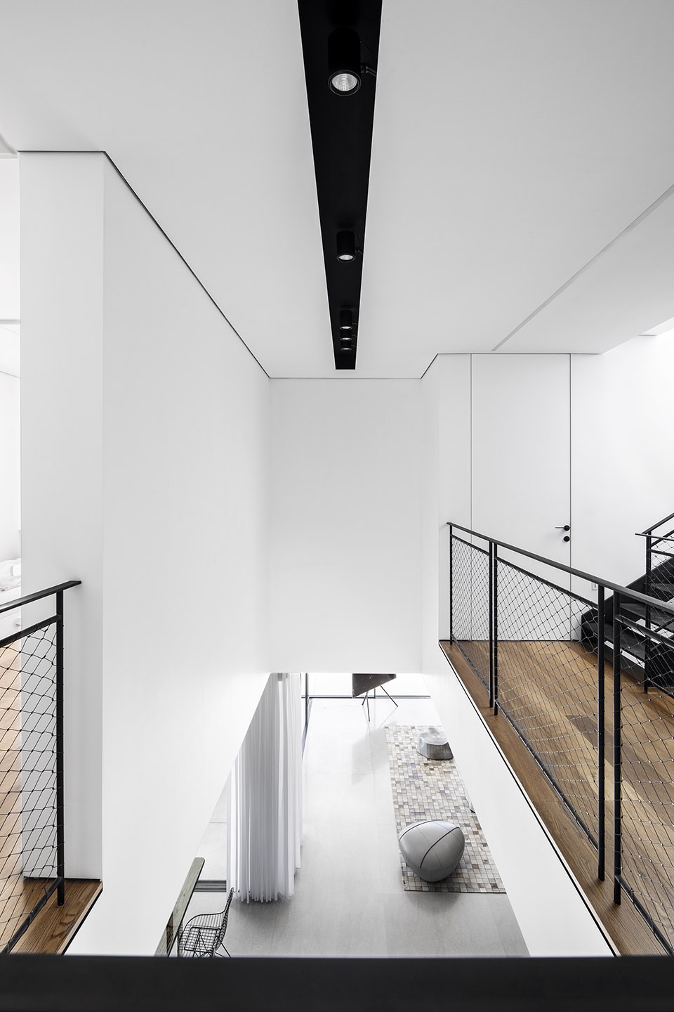 x6 two in one houses by raz melamed architect