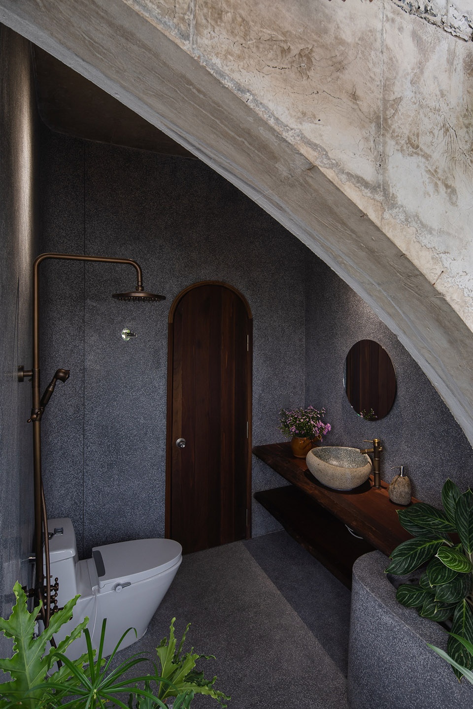 HOA S HOUSE by H 2