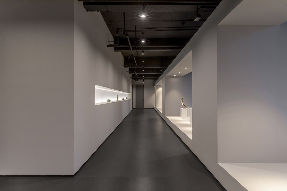 Folding gallery art Center China by BANDe Architects