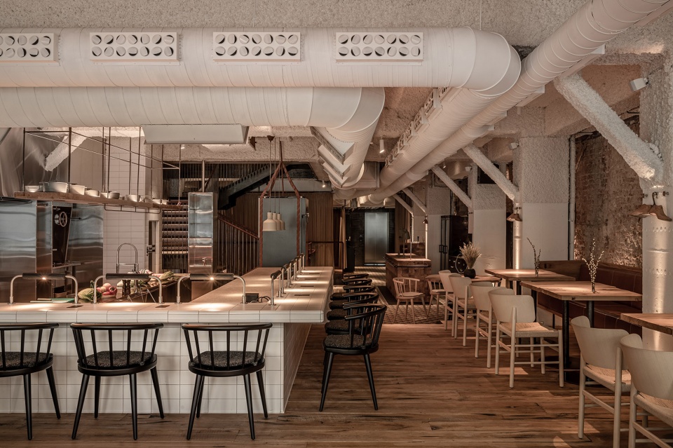 MAD Bars House by YOD design lab