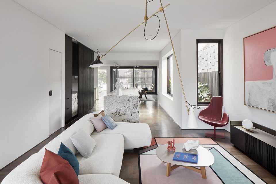 shutter house by mobilia state of kin