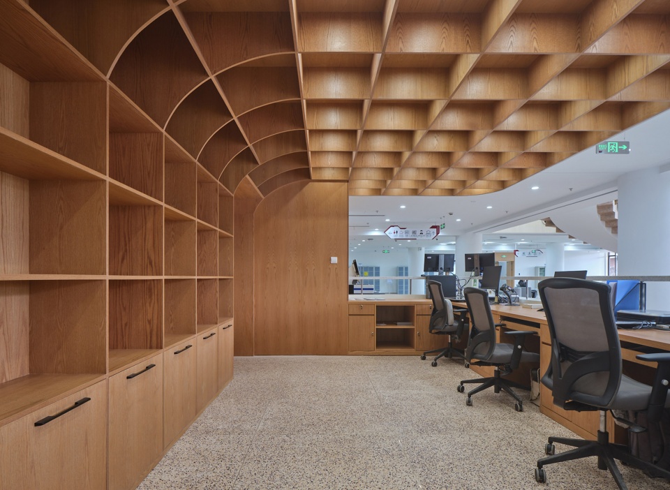 Reconstruction of Bao Yugang Library of Jiaotong University China by Oumoumou Studio