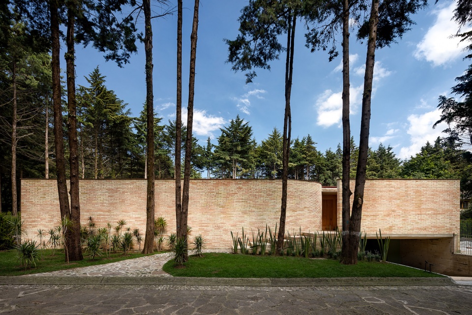 Forest House by LANZA Atelier