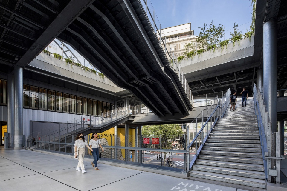 MIYASHITA PARK by Nikken Sekkei Ltd