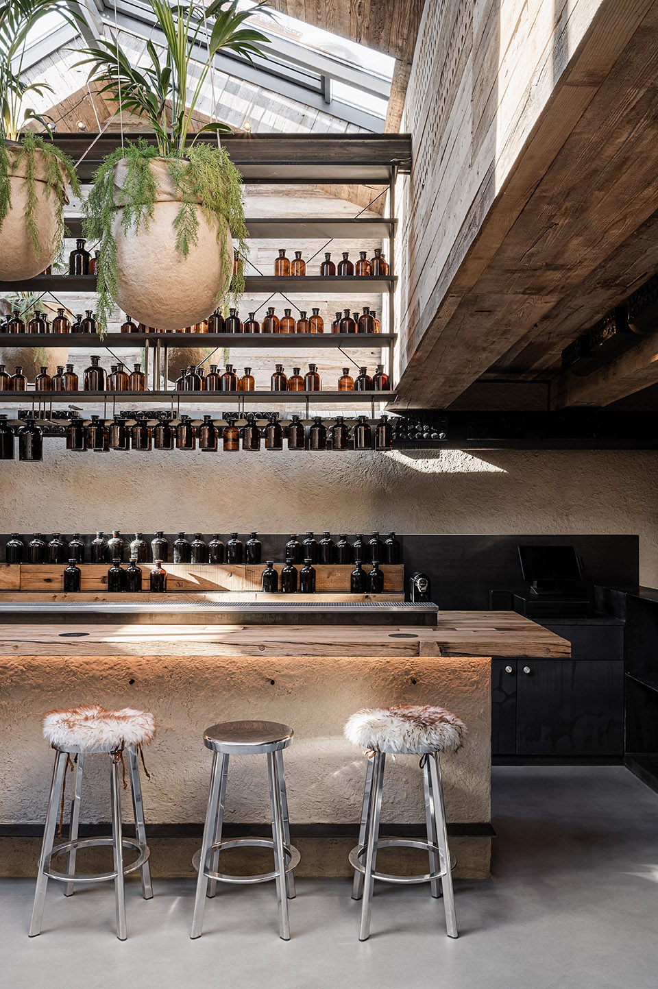 MAD Bars House by YOD design lab