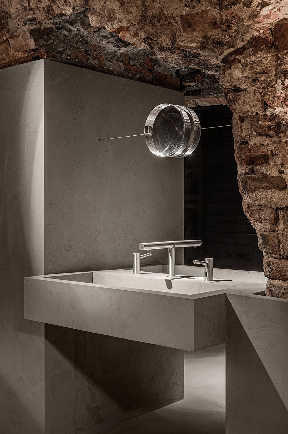 MAD Bars House by YOD design lab
