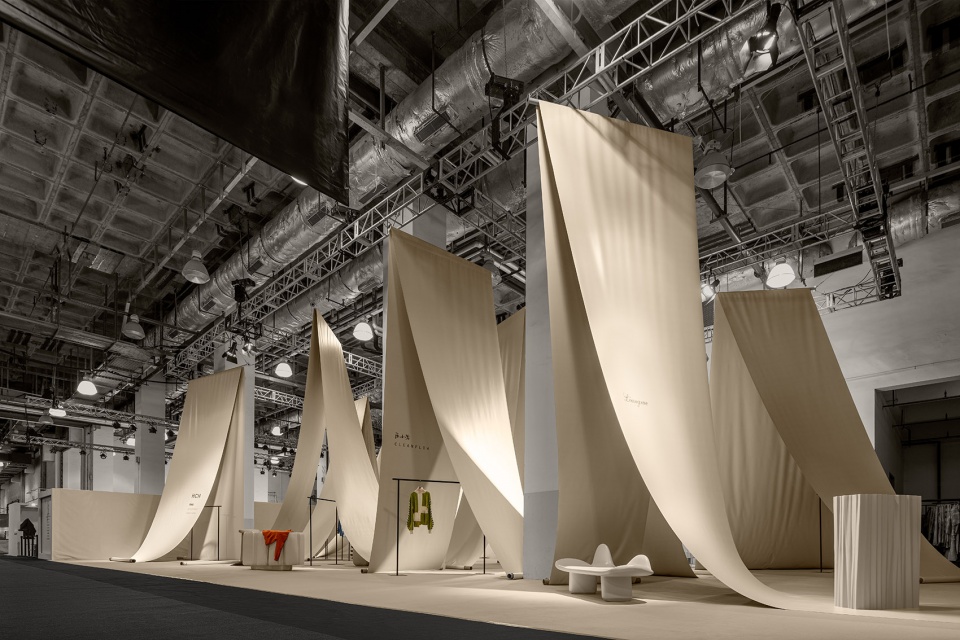 wandering exploring getting lost hch showroom china by f o g architecture