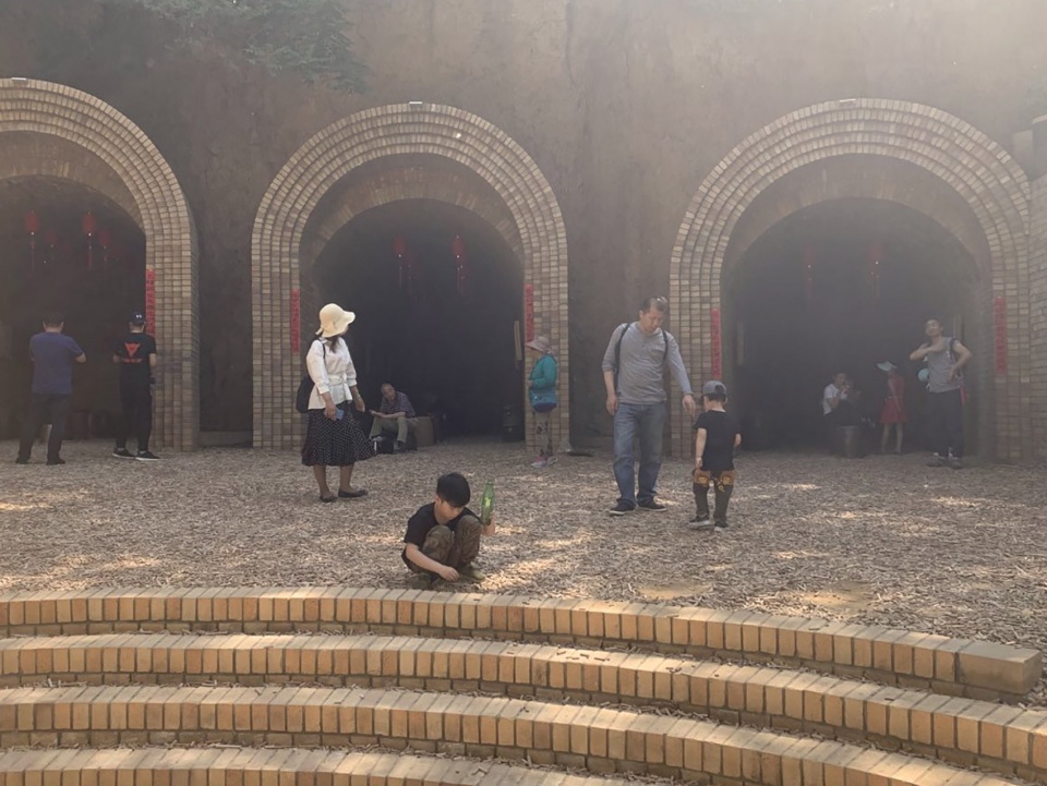 wu kong yao art plaza china by ww
