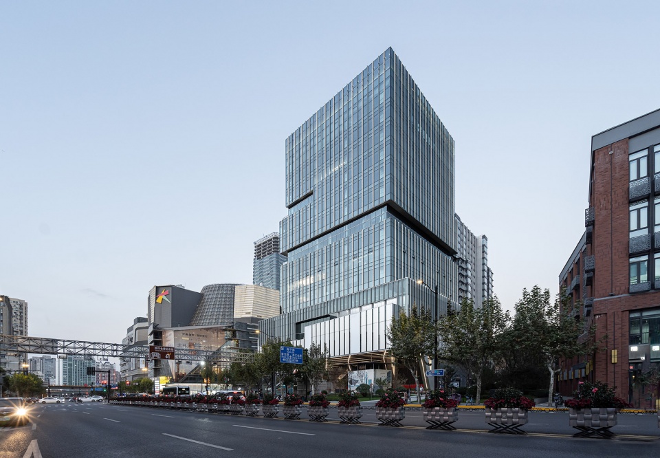 EDGE Shanghai by Aedas