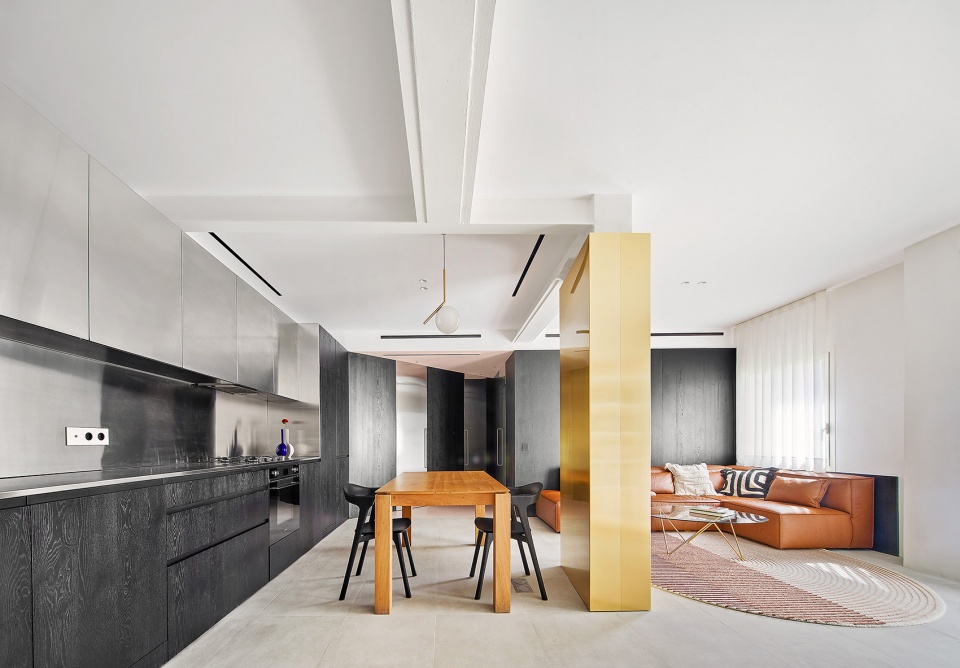 Residence 0110 by Raul Sanchez Architects