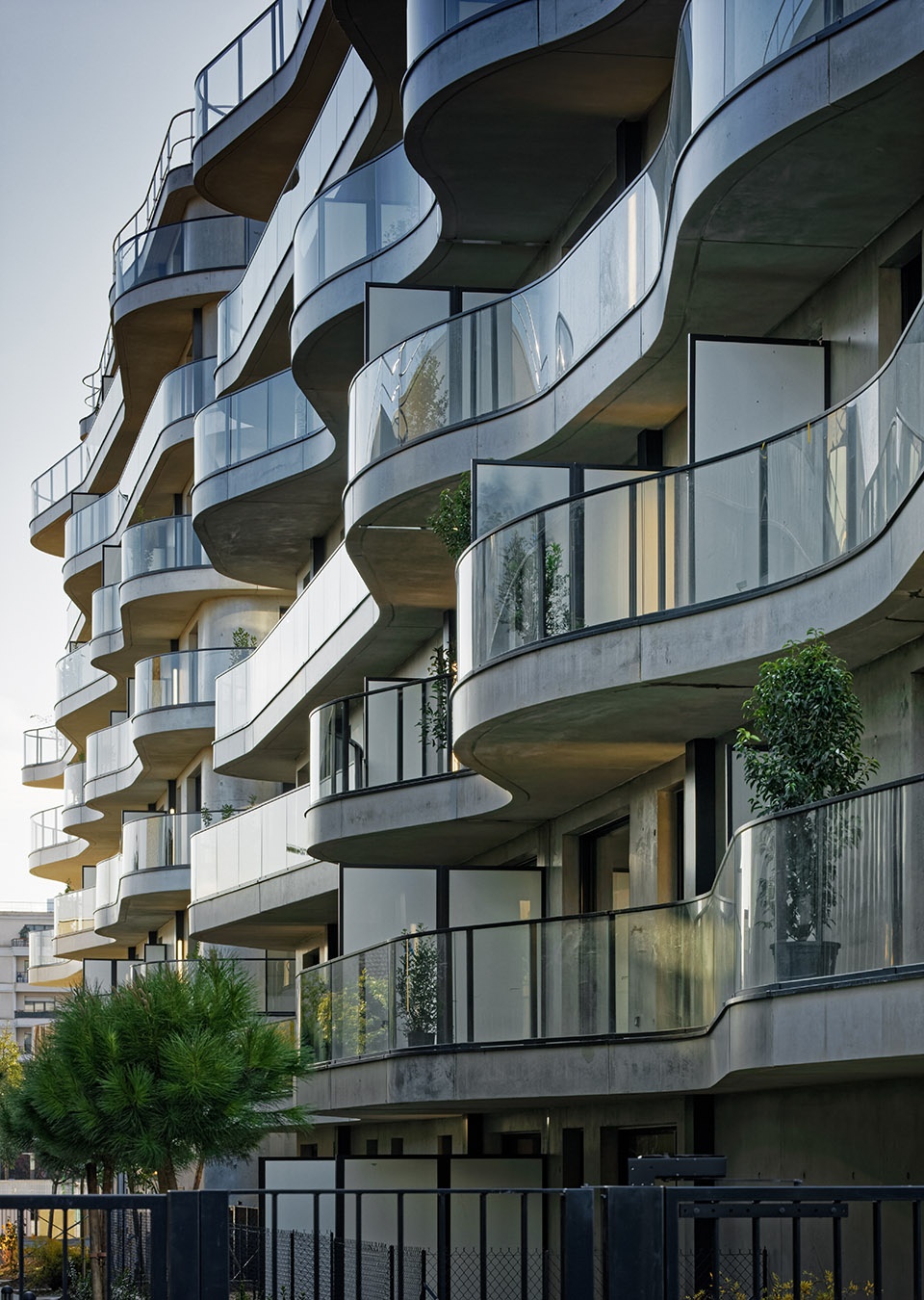 courbes residential building by christophe rousselle architecte