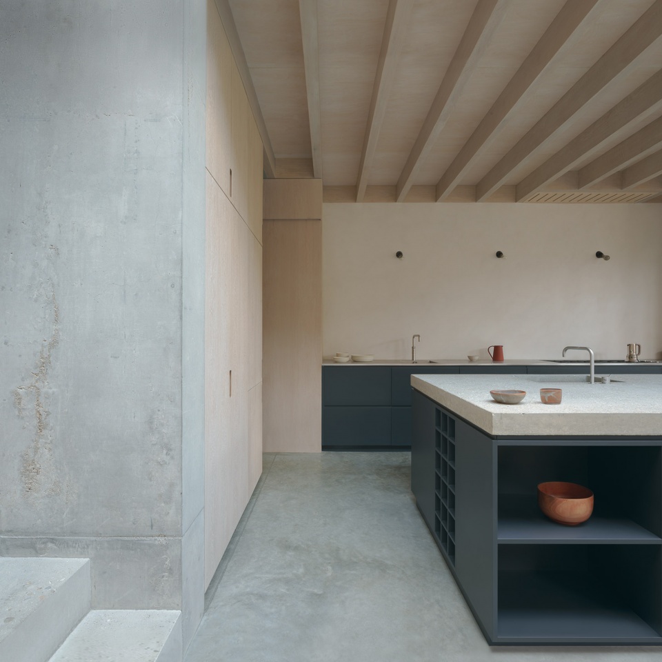Concrete Plinth House by DGN Studio