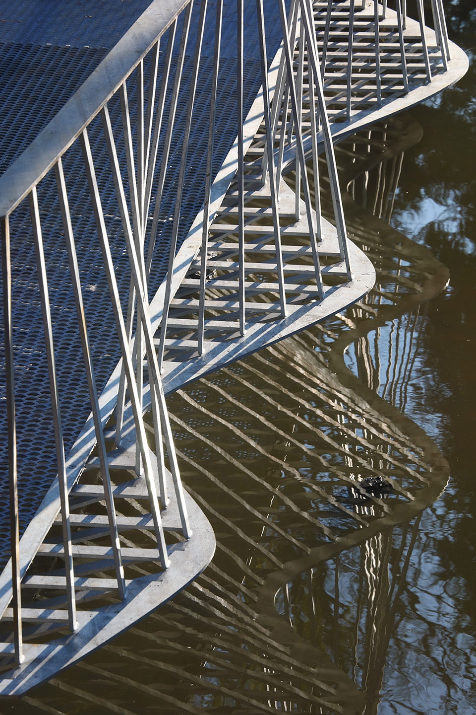 Swing Bridge by Tonkin Liu