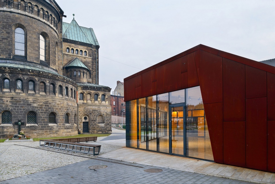 educational center and rosary garden by medusa group