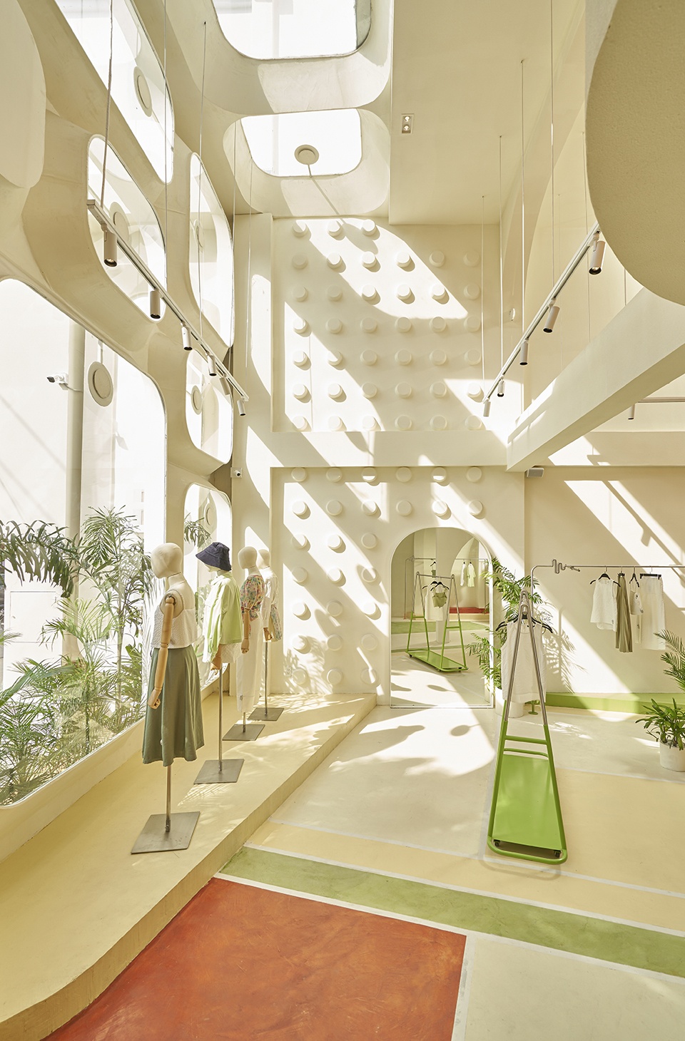 libe flagship by red5studio